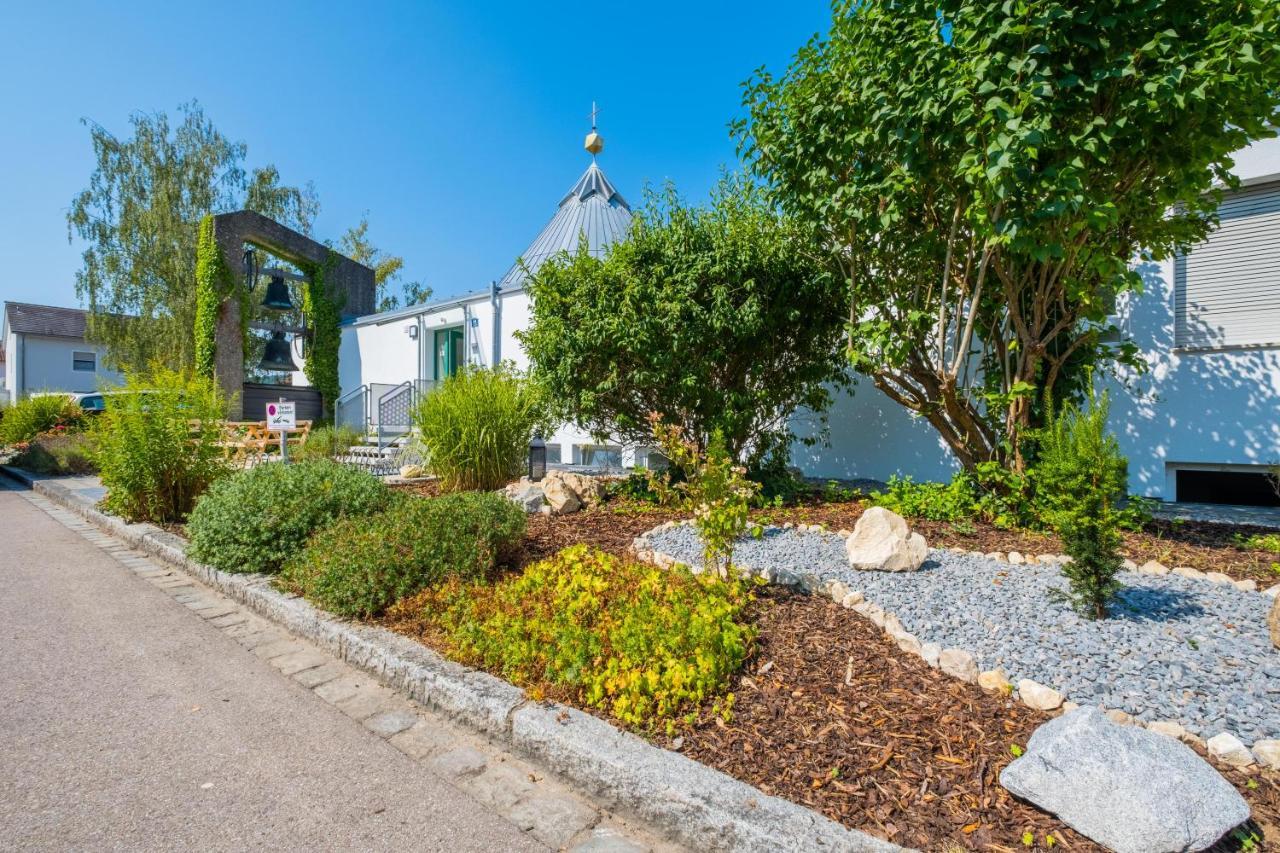 Dreamcation - Ehemaliges Pfarrhaus, 3D-Tour, 4 Sz, Terrasse, Bbq, Kueche, Garten, 140Qm Kelheim Exterior photo